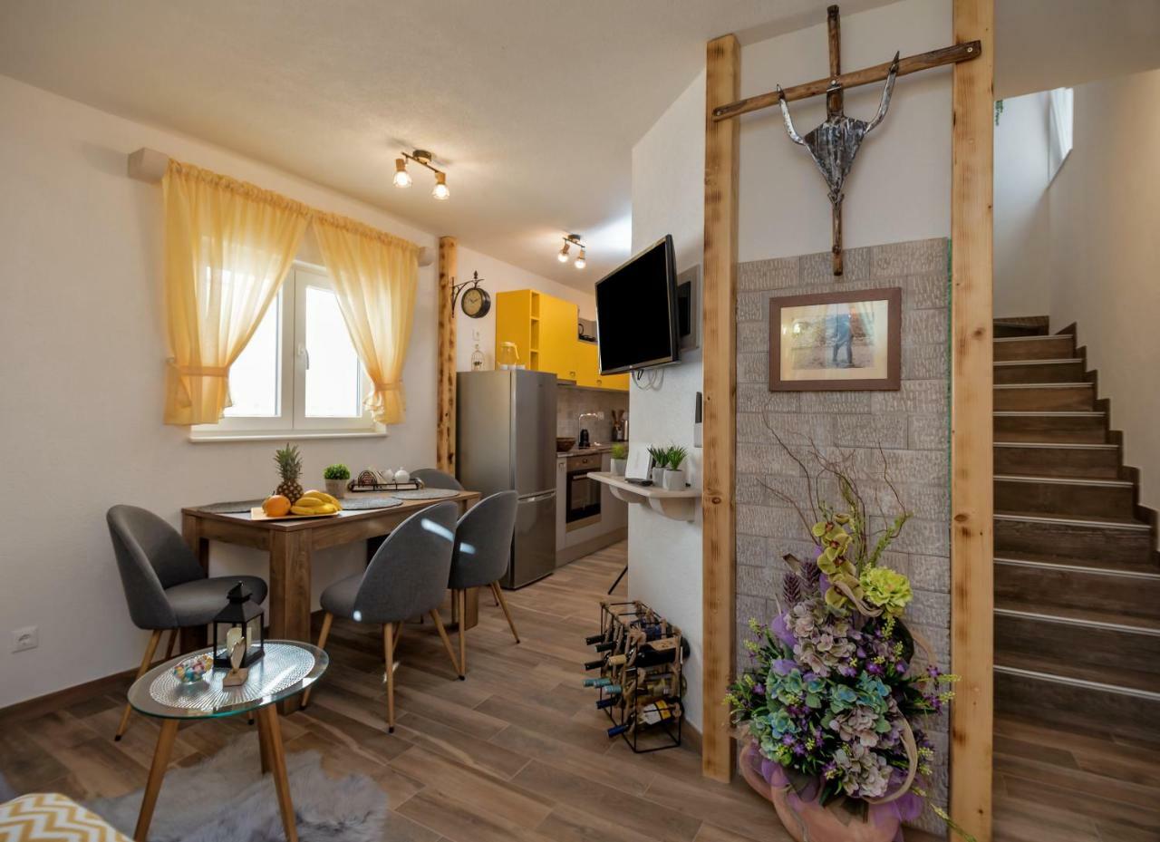 Apartment Cesarica Baška Voda Eksteriør bilde